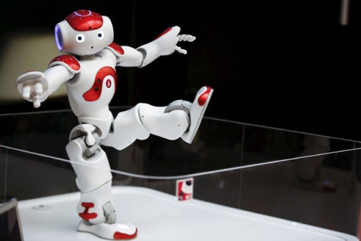 Mitsubishi Motors partners with Japanese startup to develop AI humanoid robots