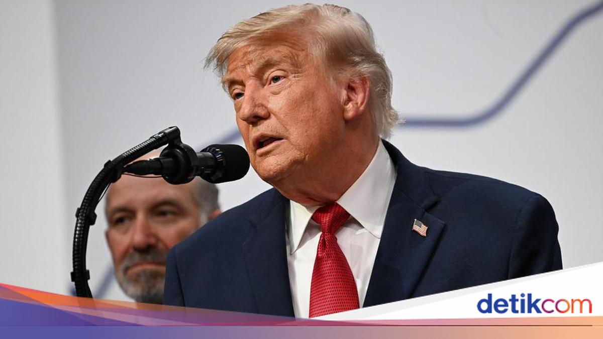 Trump Temporarily Halts Attacks on Iran as US Ammunition Stocks Dwindle