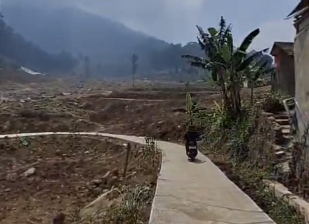 West Bandung Landslide Victims Propose Independent Relocation as Government Plan Delayed to 2027