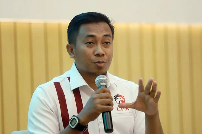 Analyst Interprets Prabowo's 'Londo Ireng' Remark as Critique of Foreign-Aligned Mindset, Not Professions