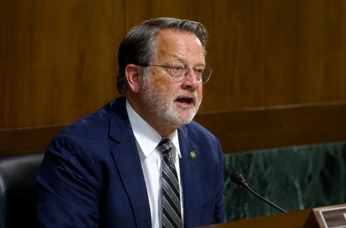 US Immigration and Customs Enforcement Purchases Spyware Capable of Taking Over Phones, Senator Demands Disclosure of Surveillance Targets