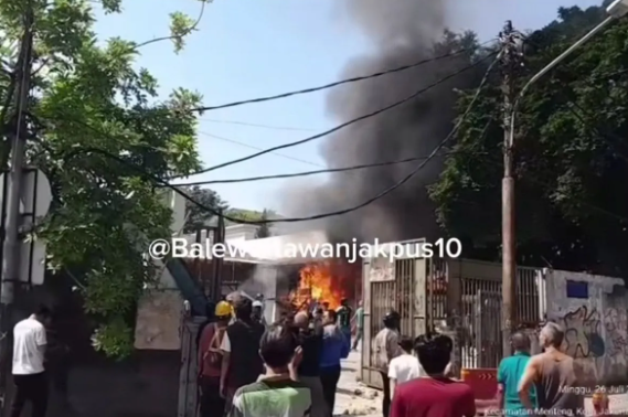 Police Question Three Individuals to Investigate Roles in Menteng Clash