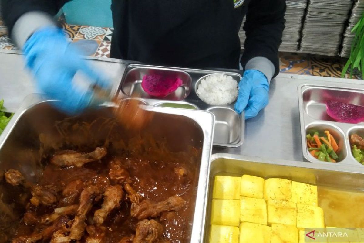 IAW Urges Government to Strengthen Governance of Free Nutritious Meal Programme