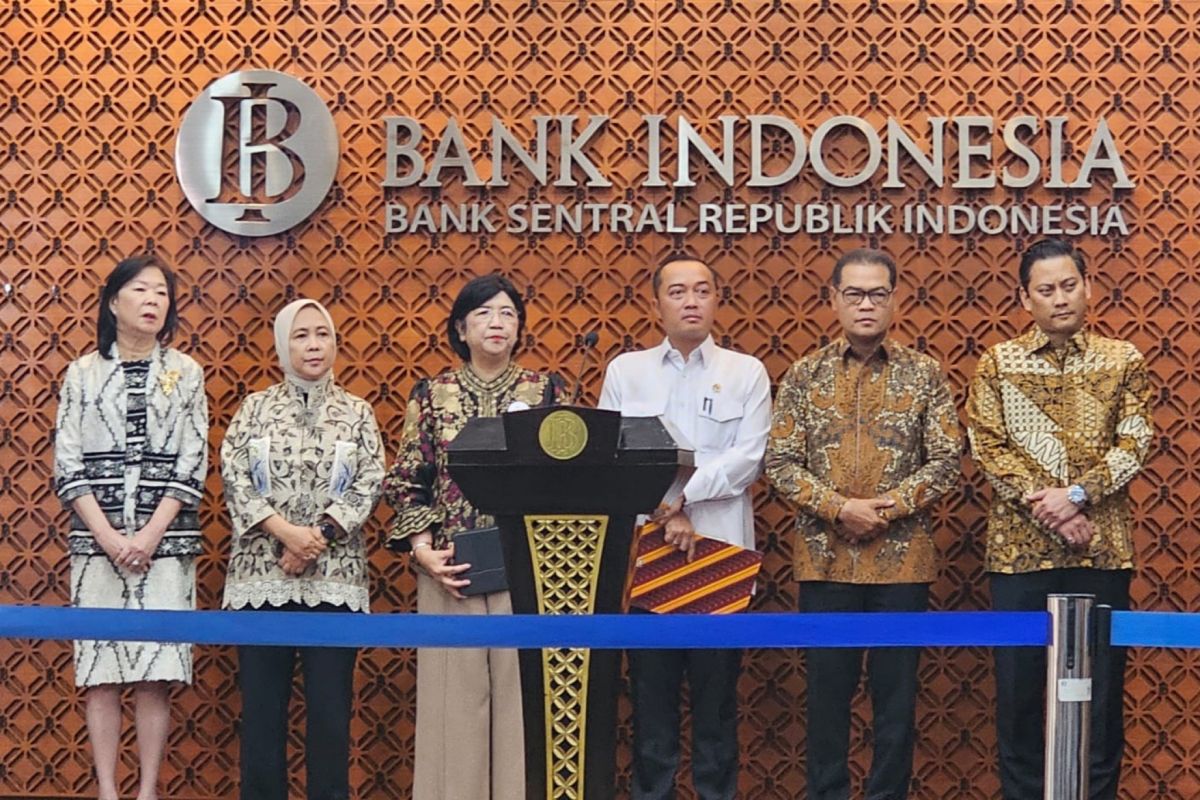 President Accepts Resignation of Bank Indonesia Governor Perry Warjiyo