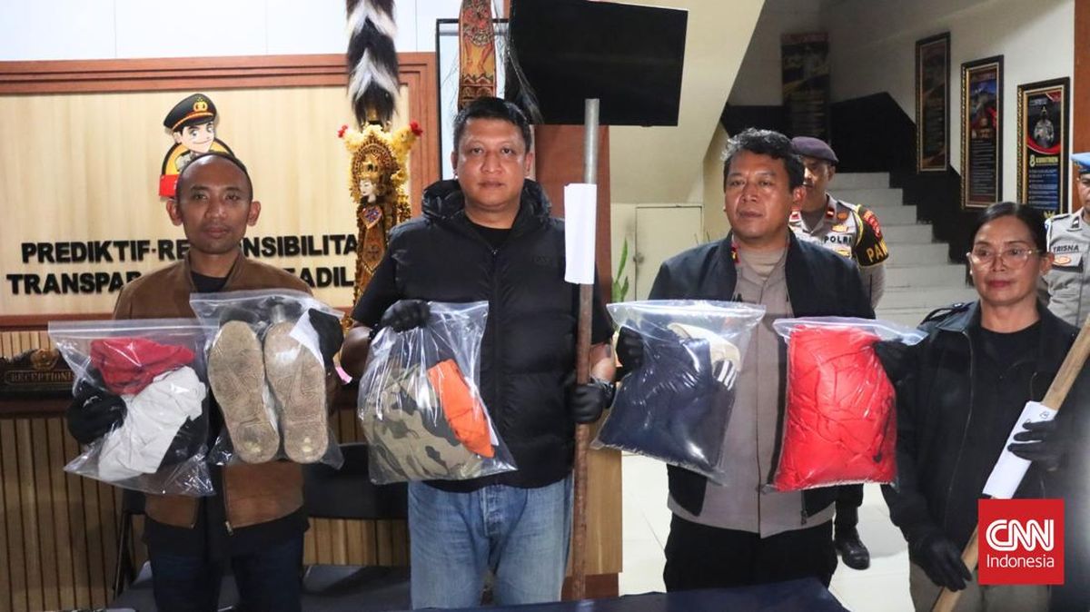 Sobs and Tears Mark Funeral of Suspected Chicken Thief in Bali