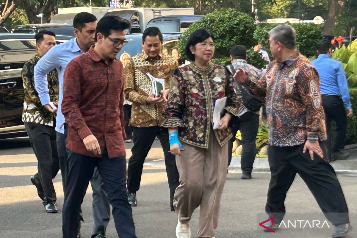 Prabowo Summons KSSK Following BI Governor's Resignation