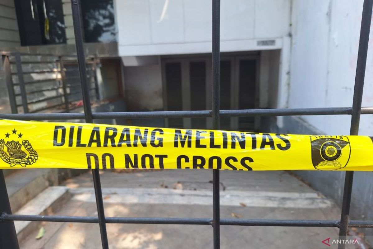 Parking Attendant Testifies on Discovery of Sutrimo's Body at South Jakarta Clinic