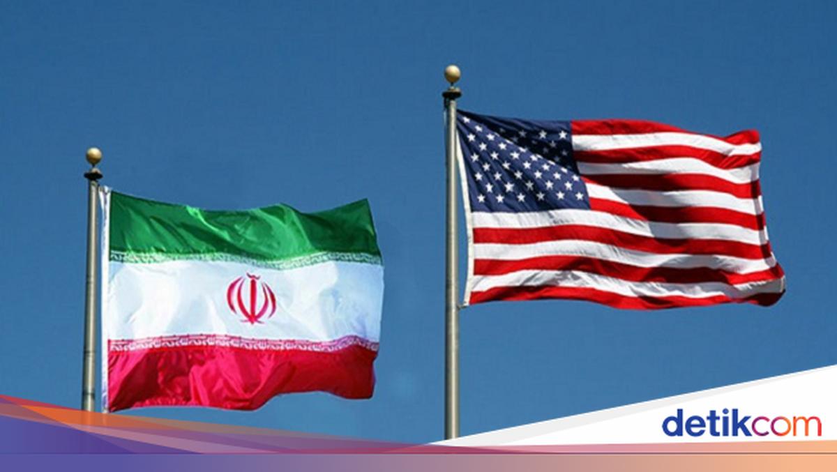 Iran Denies Negotiations with US, Labels Washington a 'Mafia Gang'