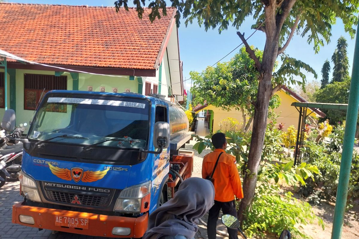 BPBD Ponorogo Begins Distributing Clean Water to Drought-Affected Areas