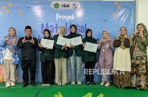 UNISA Bandung Students Offer Social Solutions Through Curriculum Project Exhibition