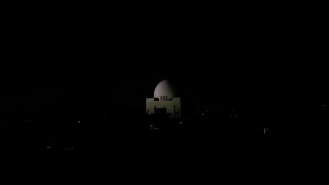 10-Hour Blackout Triggers Mass Fury, Government Offices and Roads Blocked