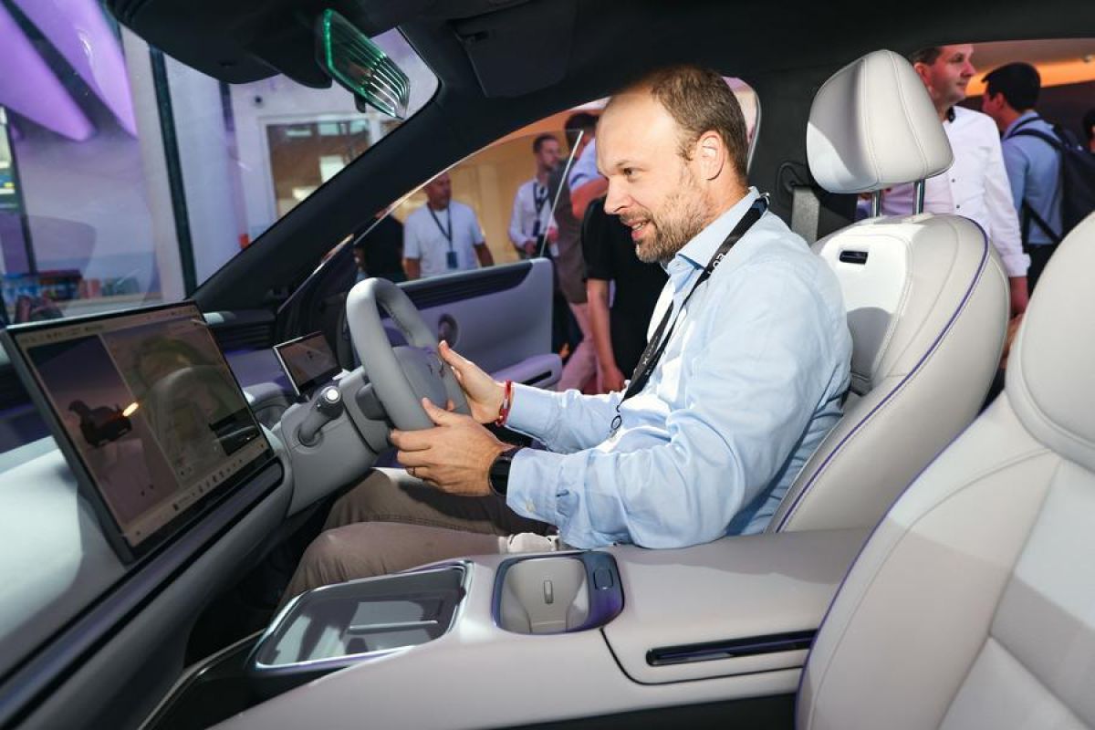 China's NEVs deliver global benefits through 'full-chain' expansion