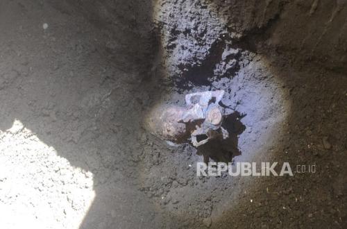 Construction Worker Digging House Foundation in Lembang Discovers Active Mortar