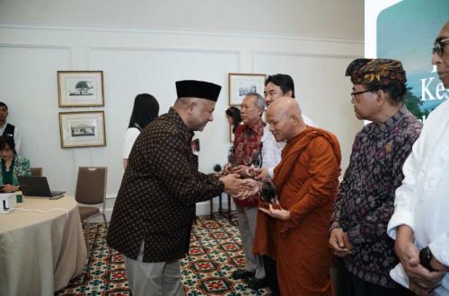 Interfaith Communities Unite to Save the Earth