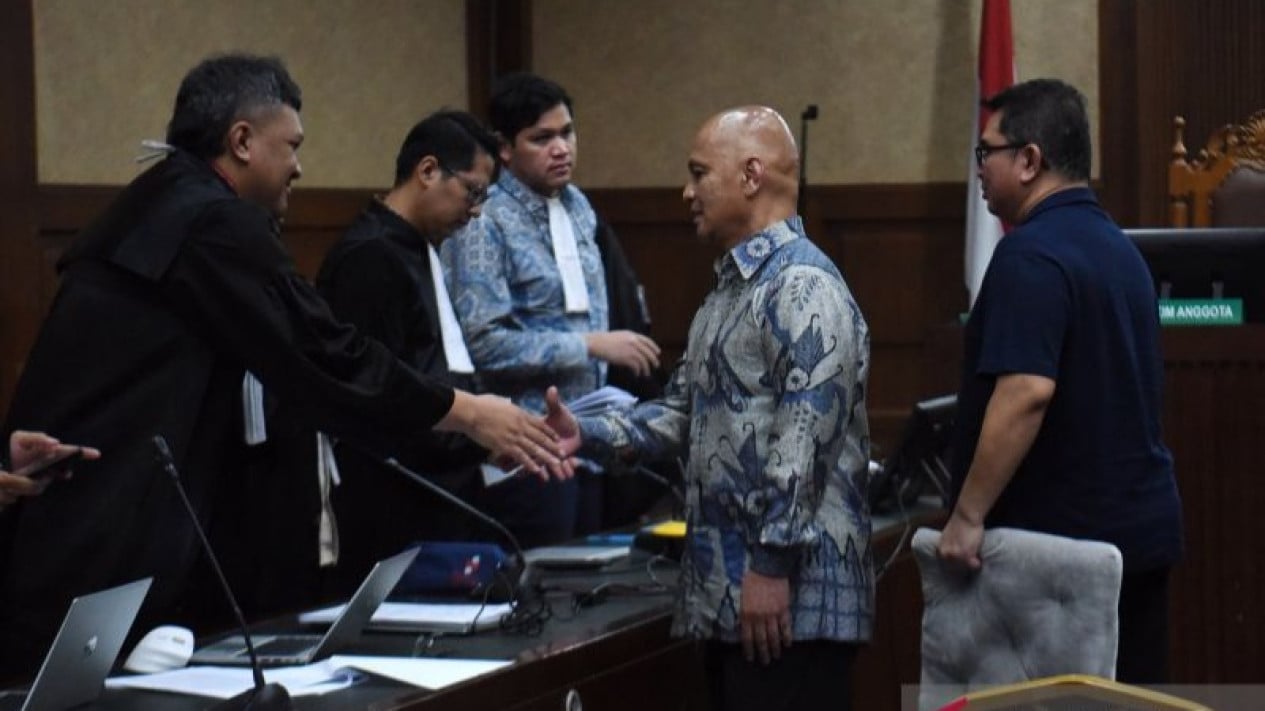 Former PGN CEO Hendi Prio Faces 5-Year Prison Sentence in Rp255 Billion Corruption Case