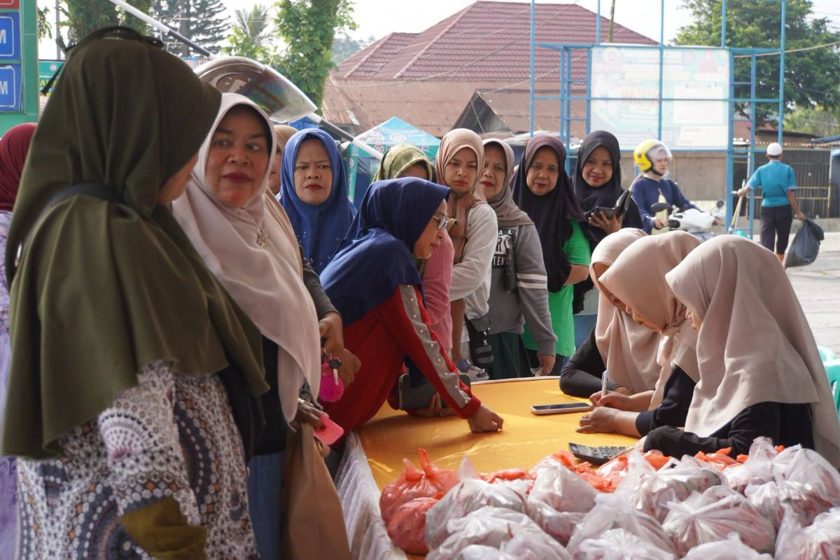 Padang Panjang City Government Holds Low-Cost Food Movement to Stabilise Prices and Support Public Purchasing Power