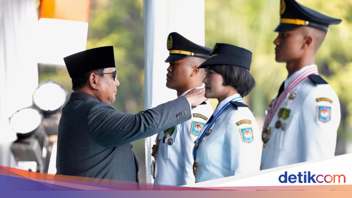 Prabowo Reminds IPDN Young Civil Servants to Prioritise the People's Interests