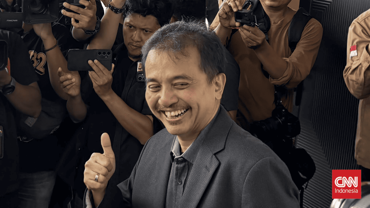Roy Suryo Demands Rp206 Million Compensation in Third Pretrial Hearing
