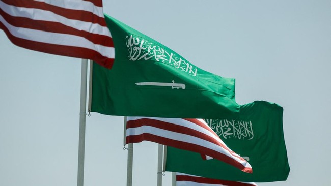 Saudi Arabia Strikes Iran-Backed Militias in Iraq with US Support