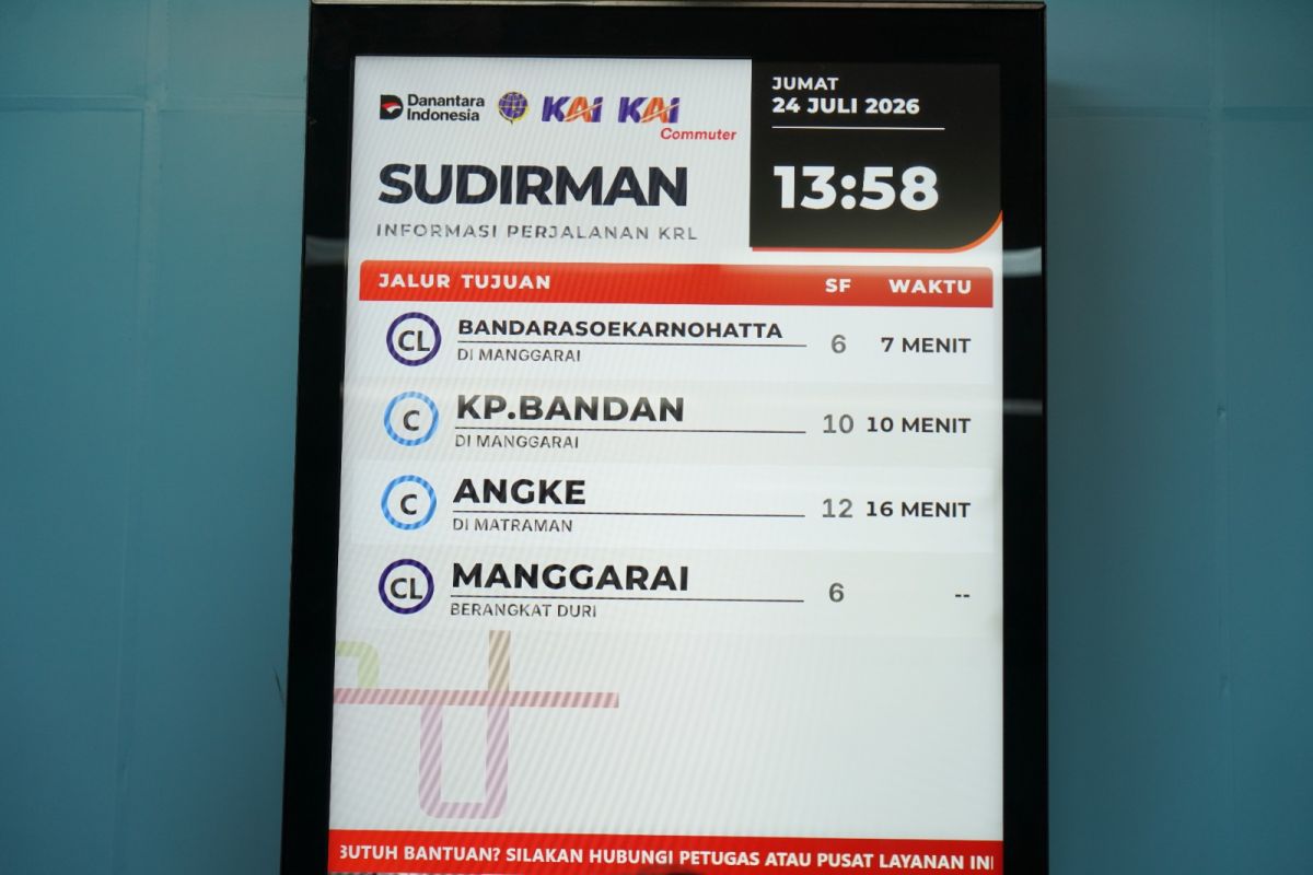 LRT Jabodebek Directional Signage and Information Screens Assist Passengers with Journey Continuation