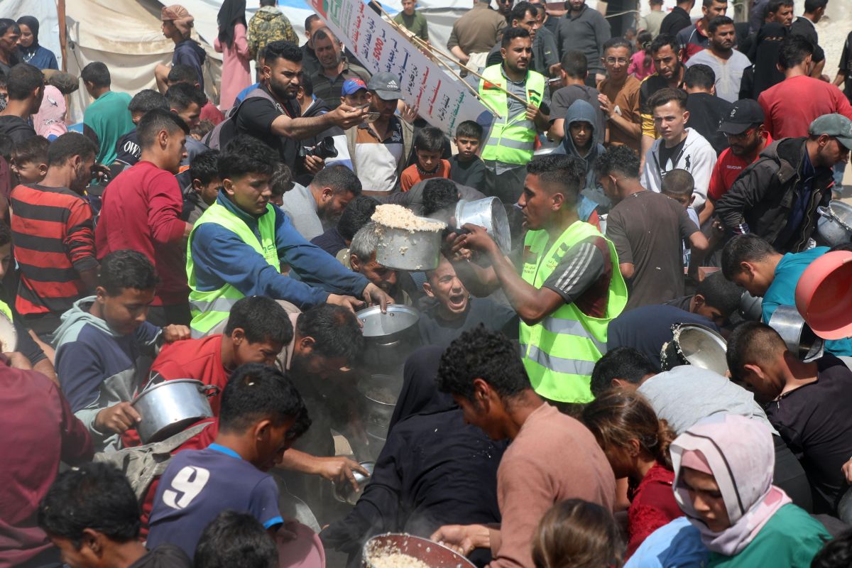 China Urges Israel to Fully Implement Gaza Ceasefire and End West Bank Settlements