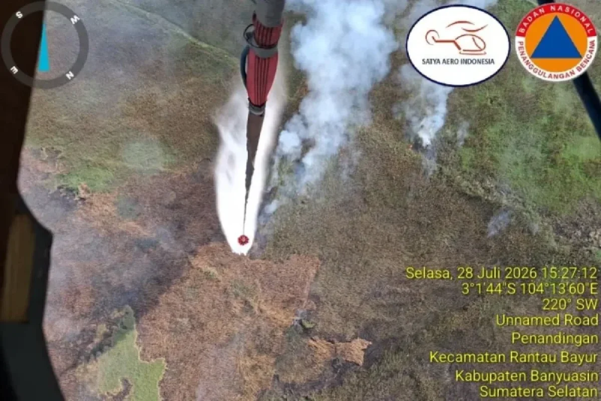 BPBD Deploys Four Helicopters to Combat Forest and Land Fires in Banyuasin