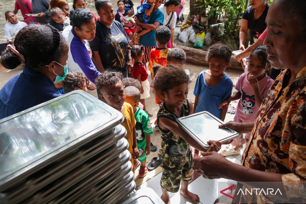 Govt develops framework to deliver free meals program in risk zones