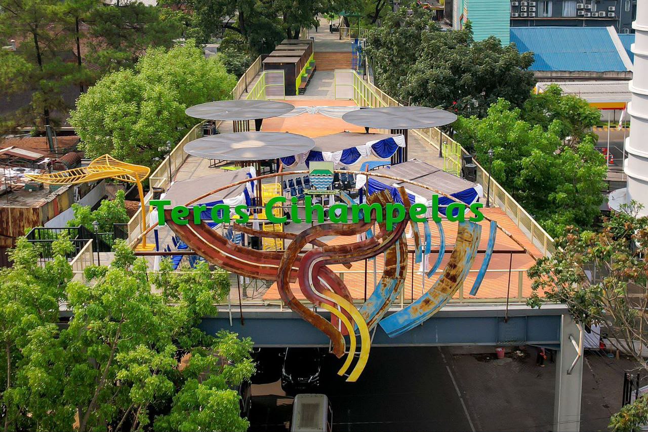 Bandung's Teras Cihampelas Officially Transferred to West Java Provincial Government