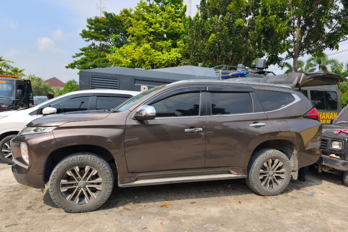 KPK Seizes Pajero Sport from Wife of Non-Active Kuansing Regent