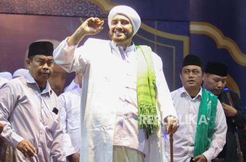 Ministry of Religious Affairs to Hold National Zikir and Prayer at Monas, Habib Syech to Attend
