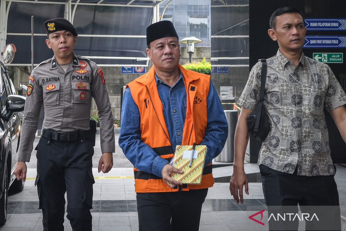 KPK Probes Rupiah-to-Dollar Exchange for Forestry Minister