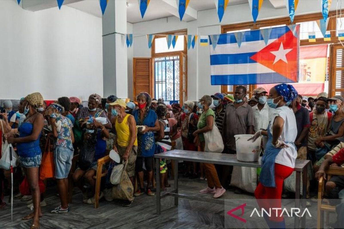 Cuba says US sanctions block thousands of cargo shipments