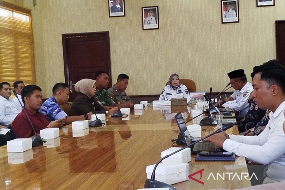 Kobar Government and Pertamina Discuss Solutions to Long Fuel Queues