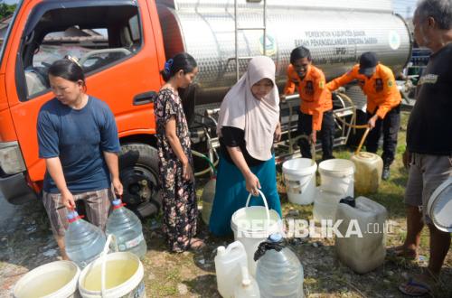 KDM Reveals Several West Java Regions Beginning to be Affected by Drought
