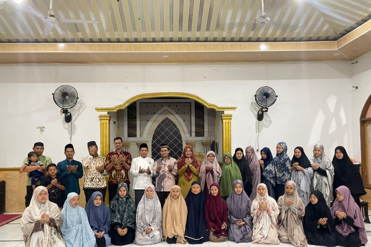 MP Encourages Hidayatullah Students to Become Faith-Based Entrepreneurs