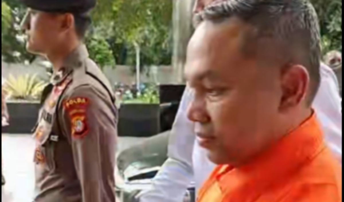 Non-Active Riau Governor Abdul Wahid Sentenced to 2 Years in Prison