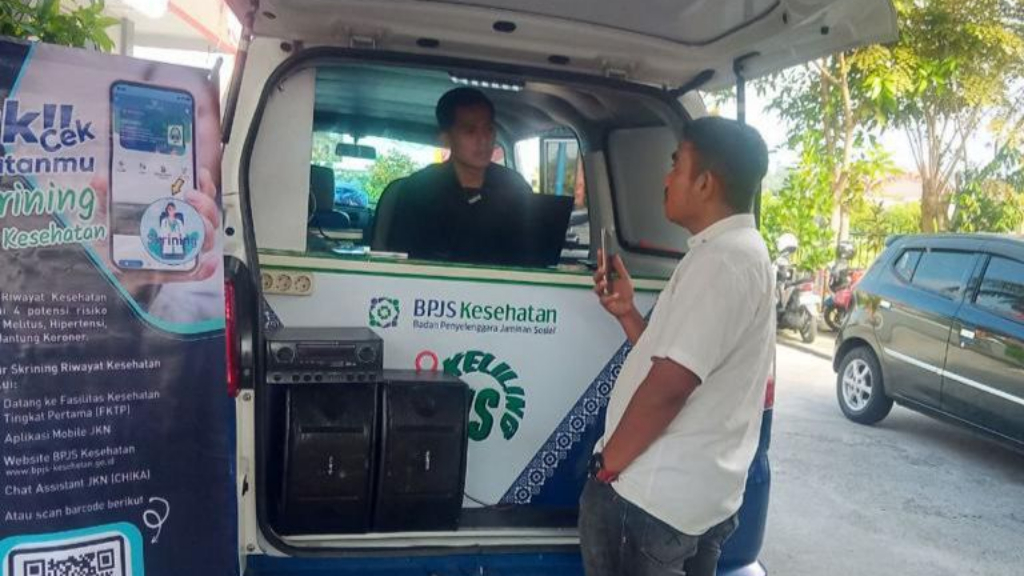 BPJS Kesehatan's Mobile Service Brings Swift Solutions to Makassar Neighbourhoods