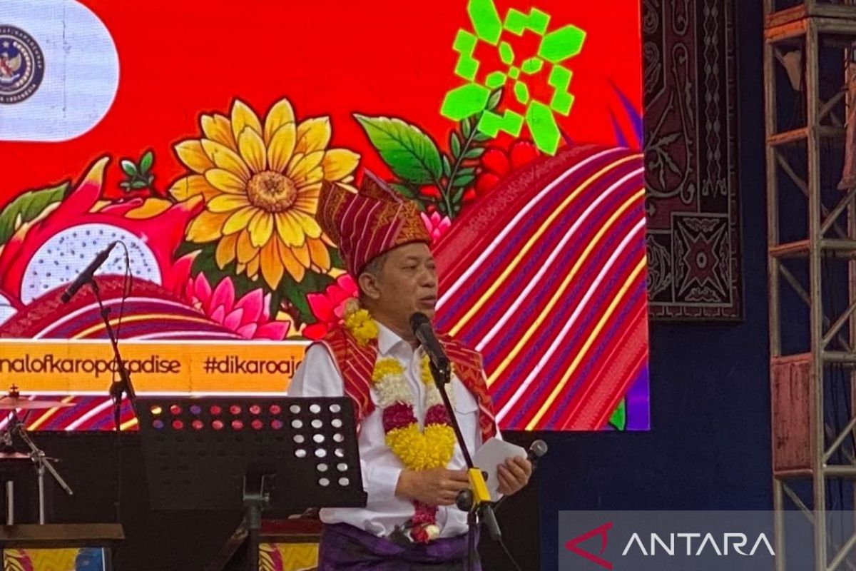 Minister Commits to Elevating Karo Flower and Fruit Festival to International Stage