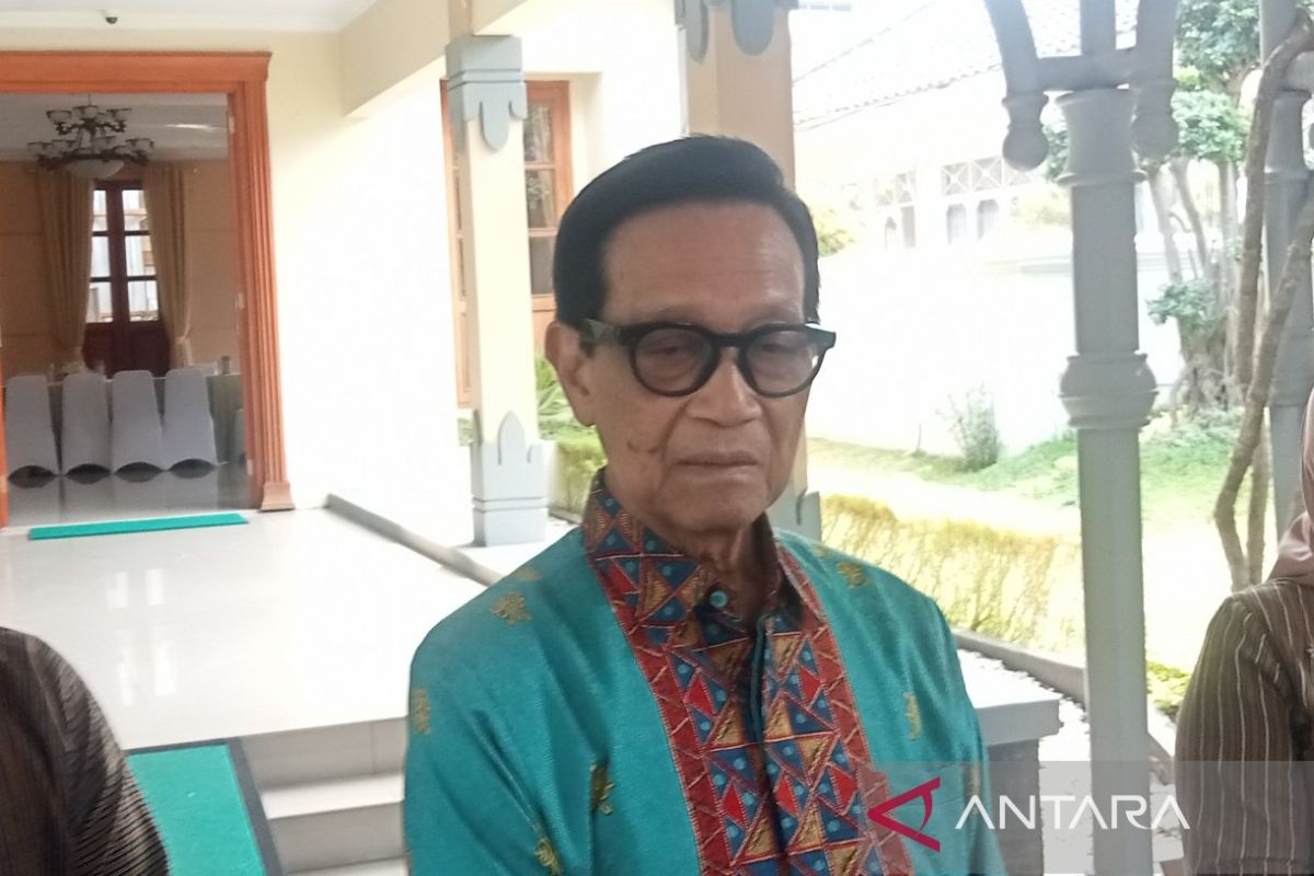 Governor Urges Vigilance on Global Pressures Despite DIY's 5.84% Economic Growth