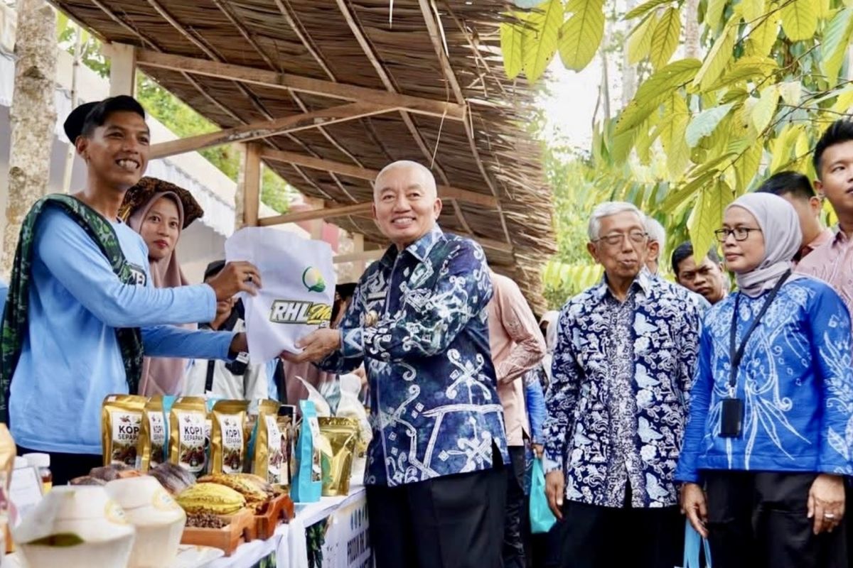 South Kalimantan Forestry Service Launches 'Rimba Mart' to Boost Non-Timber Forest Products