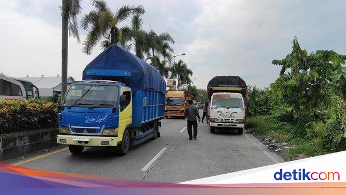 Joint Task Force to Crack Down on Illegal Truck Parking Causing Congestion Near Mengwi Terminal