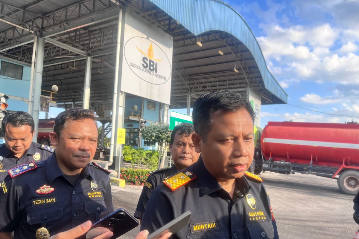 Palm Oil Exports in Pangkalan Bun, Central Kalimantan, Contribute Rp1.7 Trillion to State Revenue