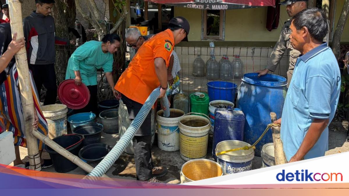 Several Areas in Bandung Regency Facing Clean Water Crisis Due to Drought