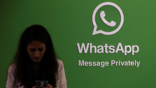 WhatsApp Accounts Threatened with Ban for Messaging Unsaved Numbers