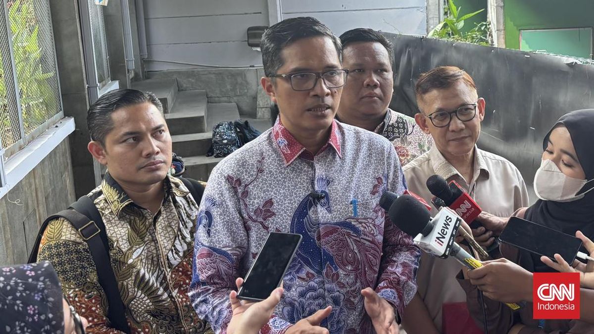 Legal Counsel for Former Jampidsus Challenges Attorney General's Office to Reveal Owner of 74kg of Gold