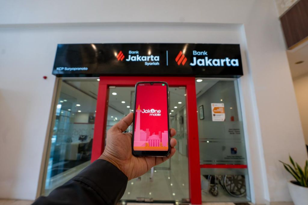Is Changing the Regional Bank's Name Enough?