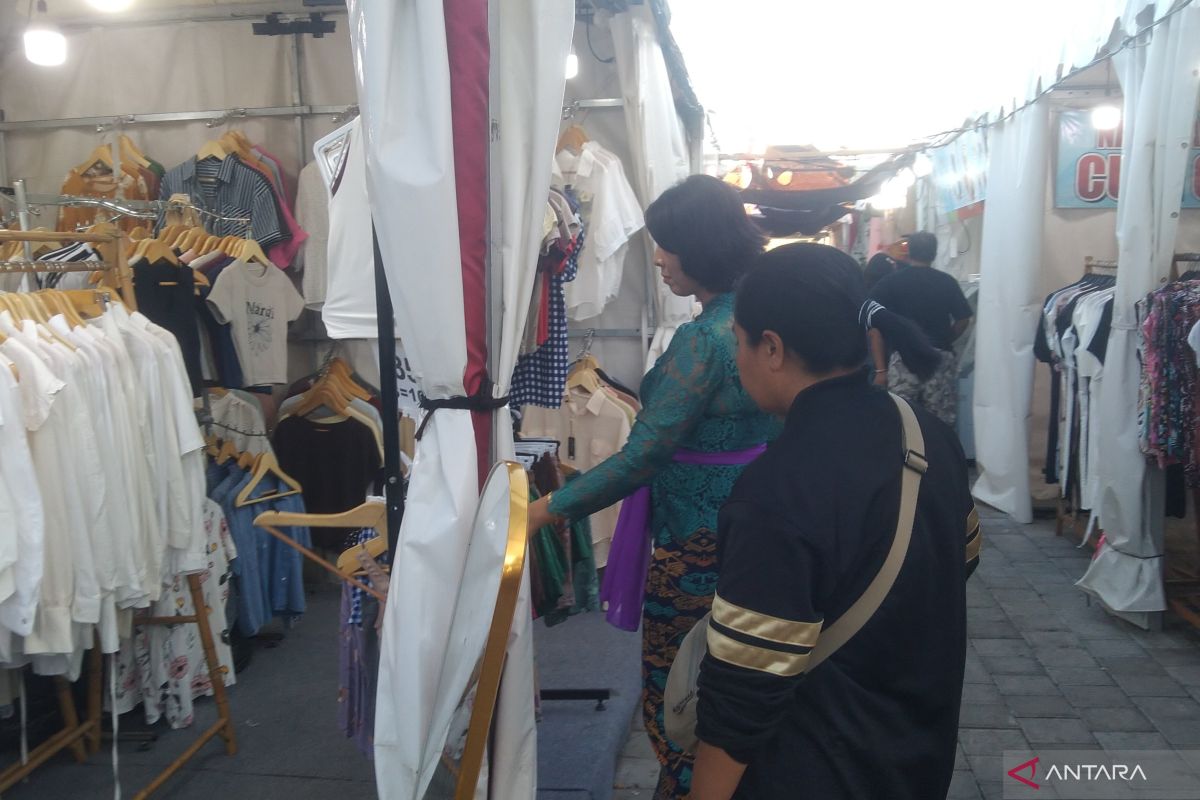 Banking in Bali continues to increase micro-enterprise credit distribution