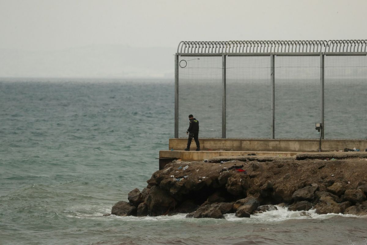 Migration Crisis: Spain Closes Border with Morocco near Melilla