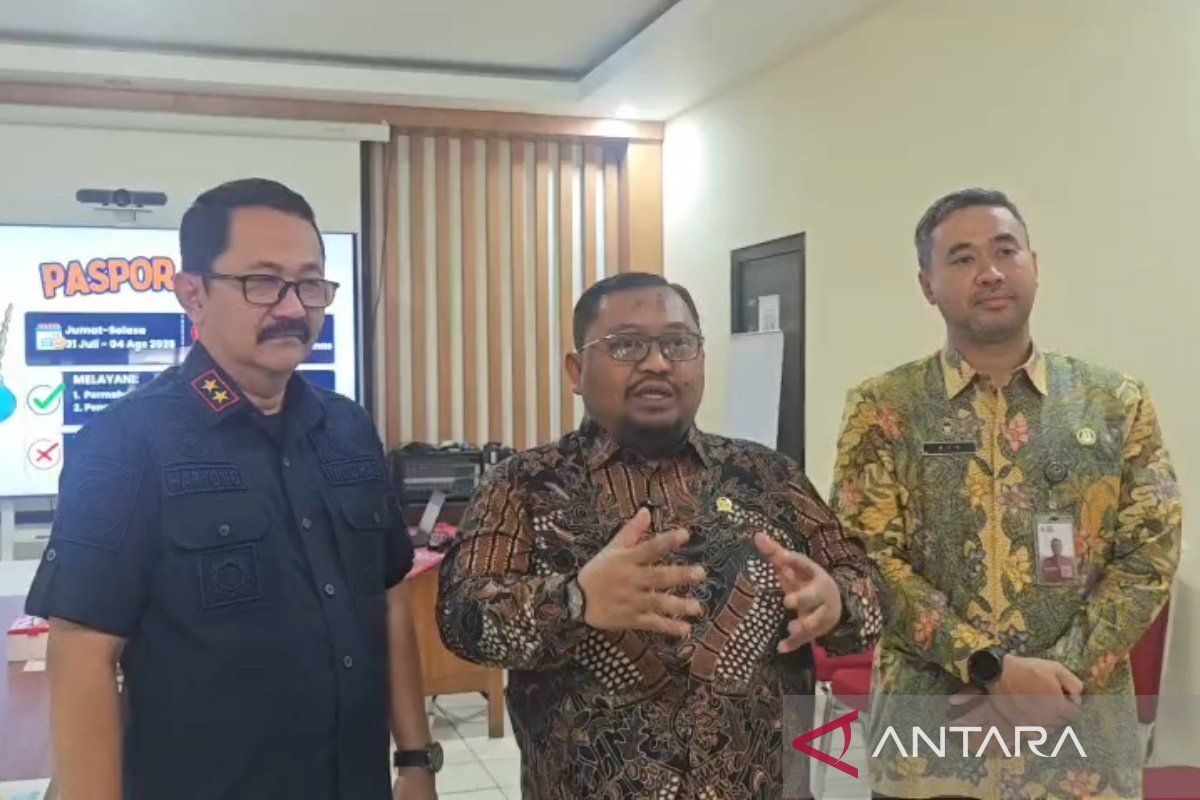 MP: Passport Services Must Be Easily Accessible to the Public