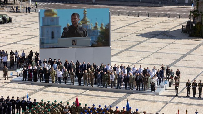 President Zelensky Conducts Major Reshuffle, Replacing Intelligence Chief and Elite Forces